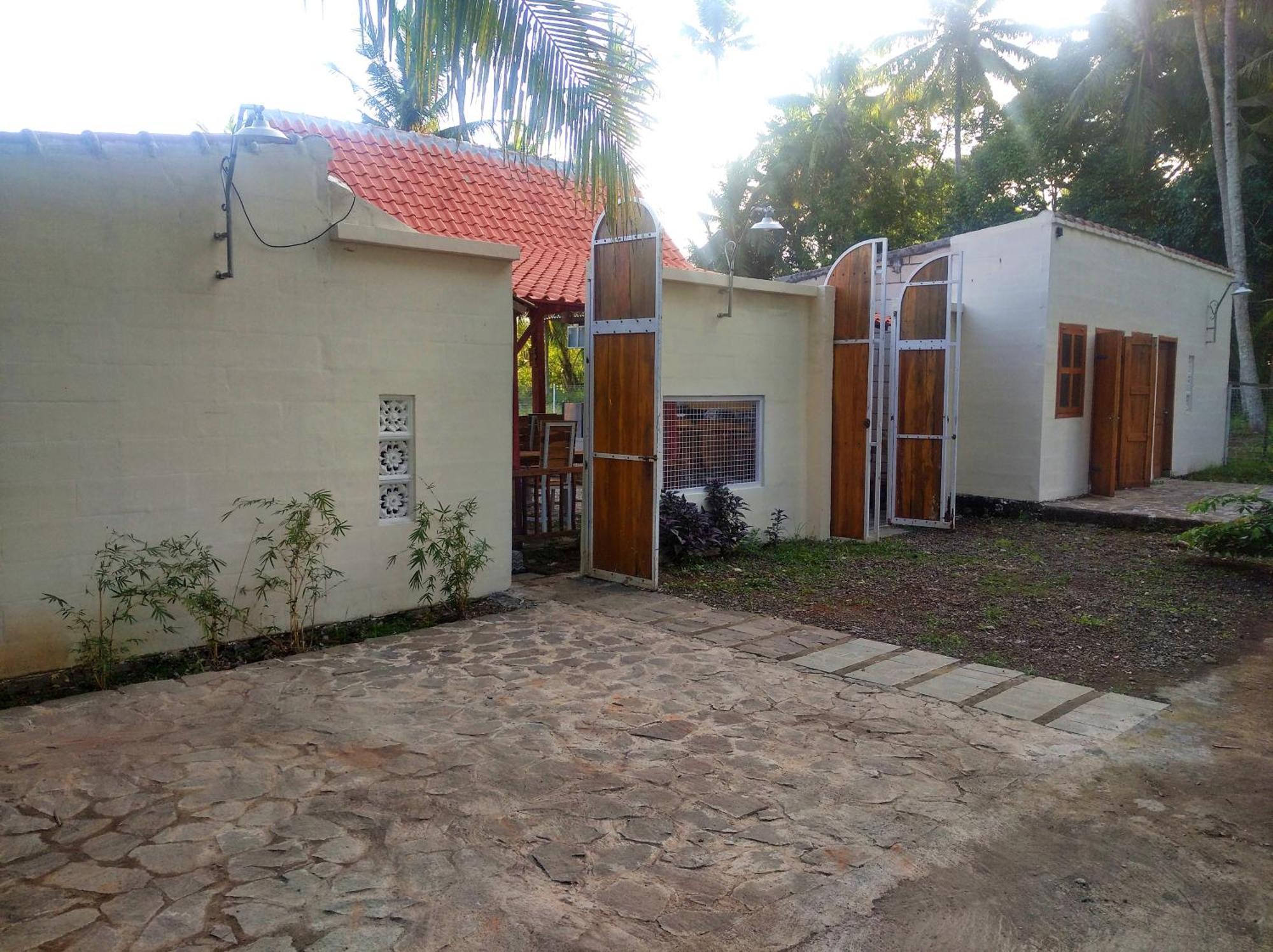 Wooden Kemiren Homestay Banyuwangi Banyuwangi  Exterior foto
